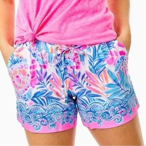 *NWOT* Lilly Pulitzer Katia Short “Resort White Rainforest Retreat” Sz. XL